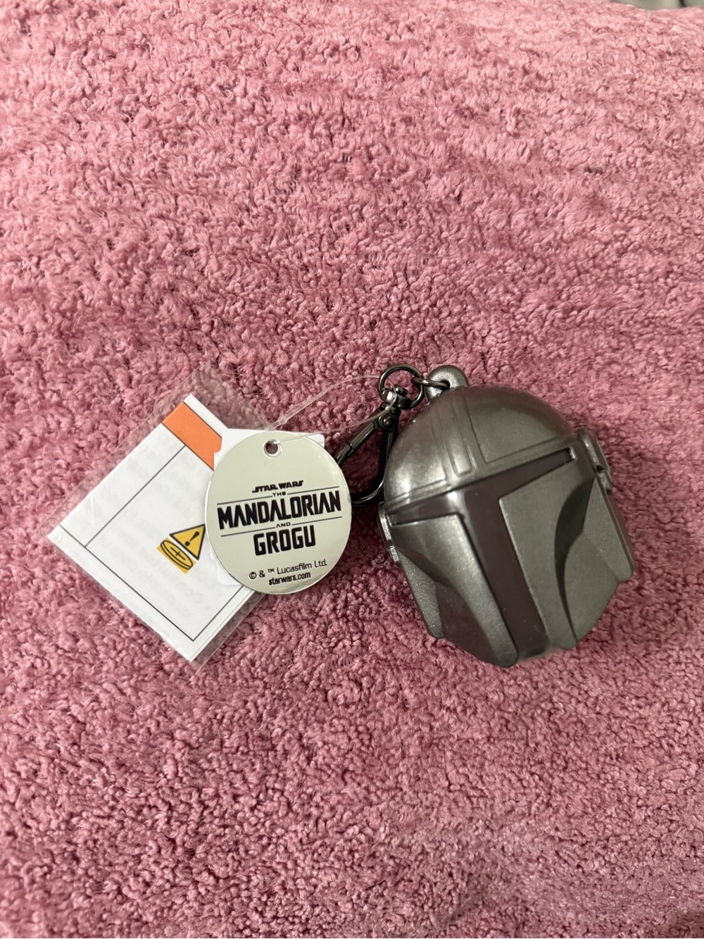 NEW Bath & Body Works  Star Wars Magdalorian Helmet PocketBac Sanitizer Holder